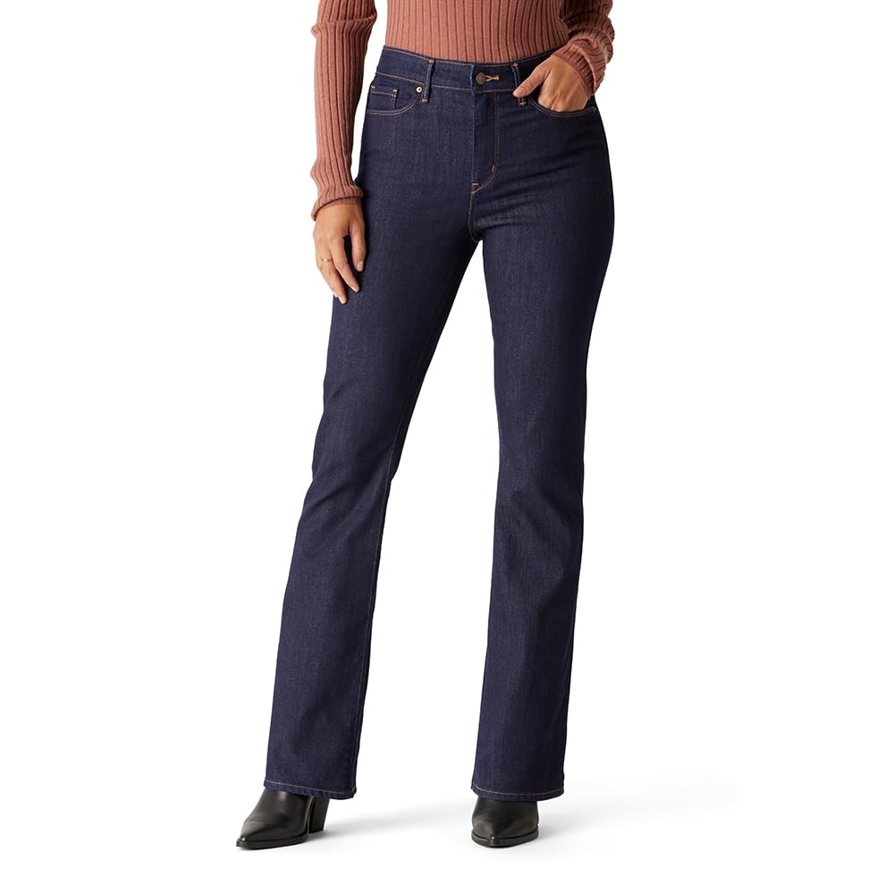 Levi Strauss Signature Gold Women's '03 Essentials Mid Rise Bootcut Jeans