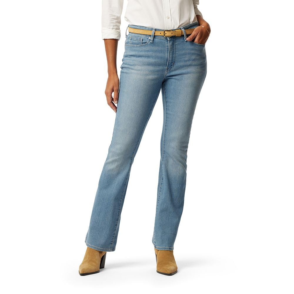 Levi Strauss Signature Gold Women's '03 Essentials Mid Rise Bootcut Jeans