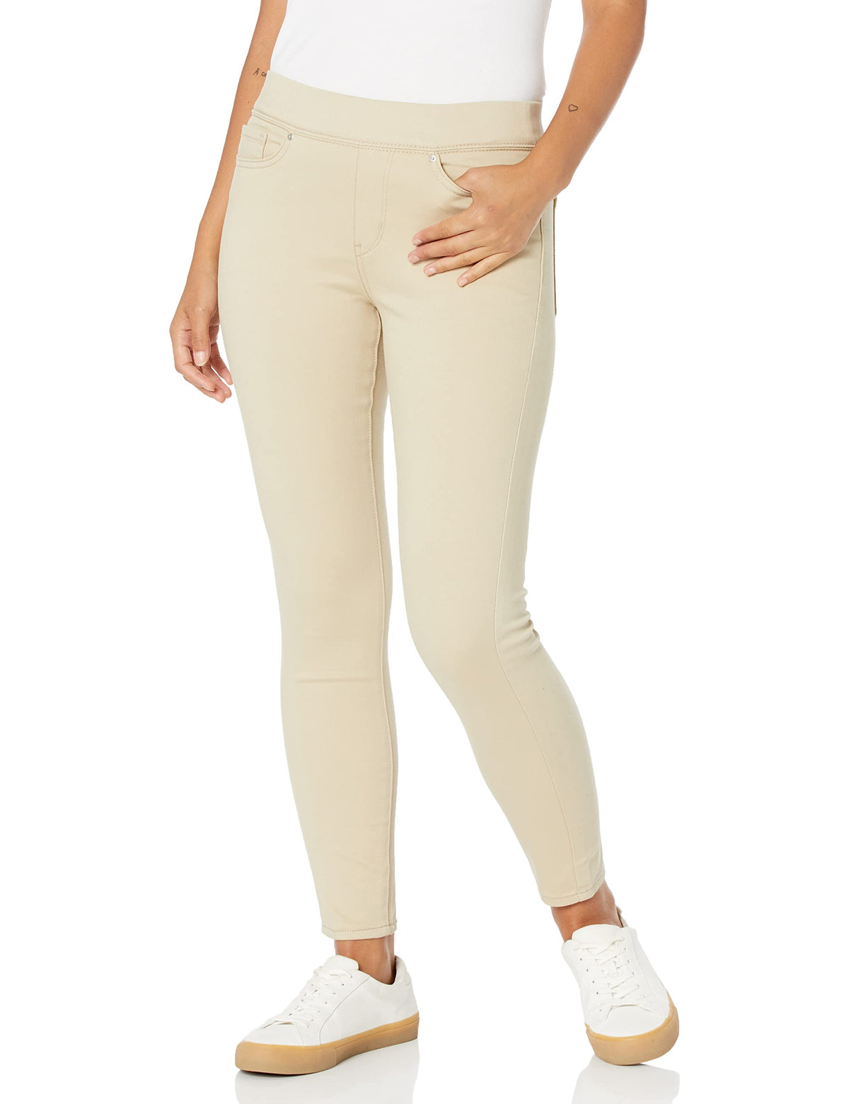 Levi Strauss Signature Gold Women's Totally Shaping Pull-on Skinny Jeans Mid-Rise Stretch Denim Curvy (Available in Plus)