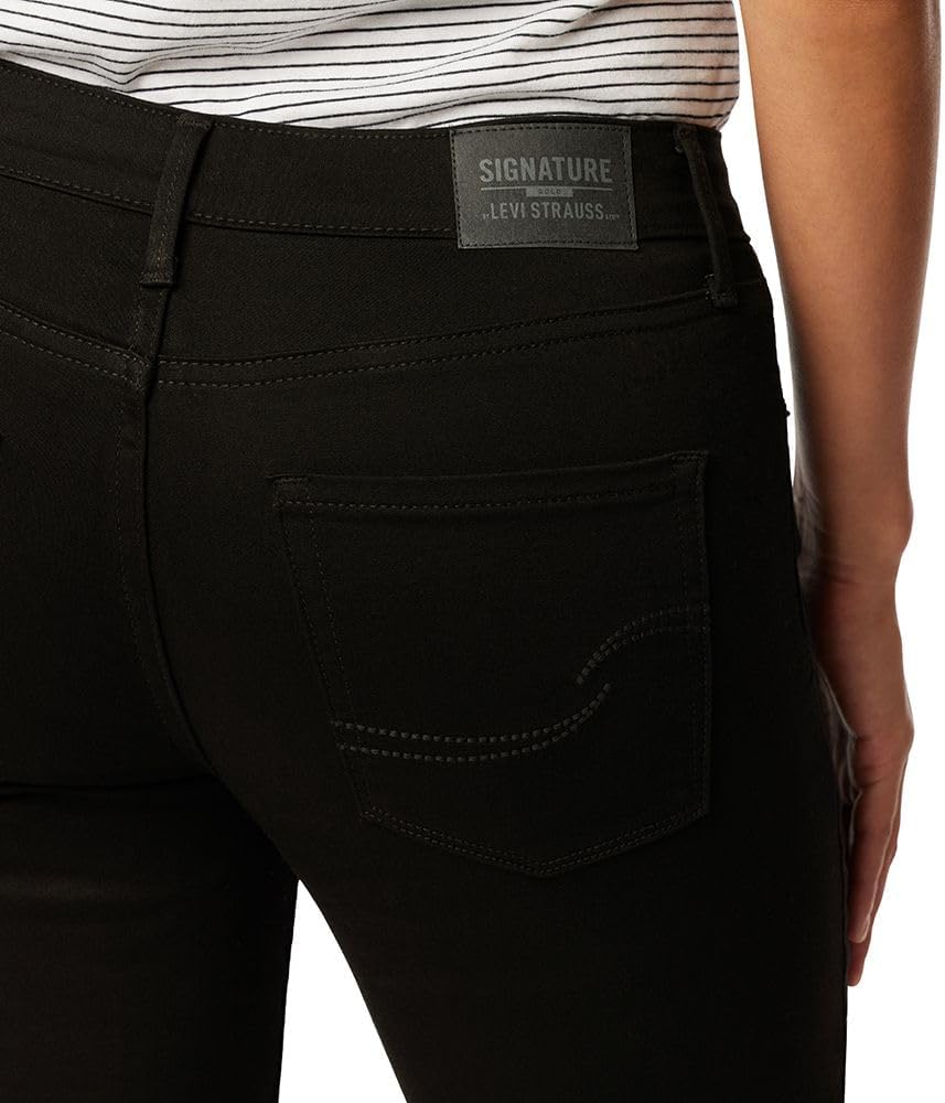 Levi Strauss Signature Gold Women's '03 Essential Mid Rise Skinny Jeans