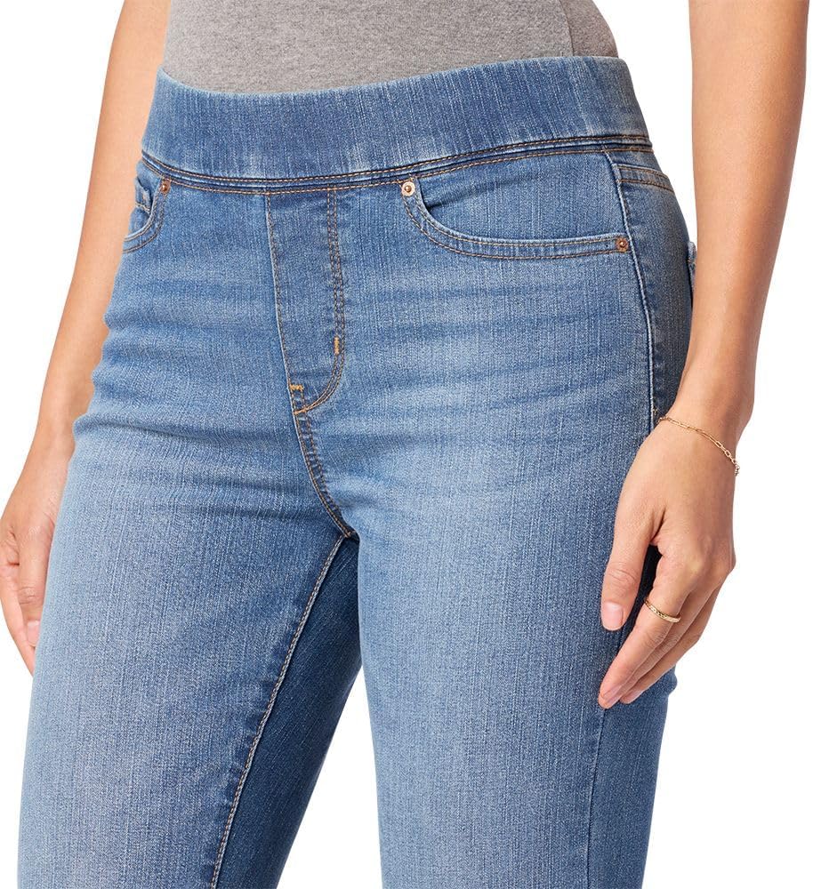Levi Strauss Signature Gold Women's Totally Shaping Pull On Bootcut Jeans
