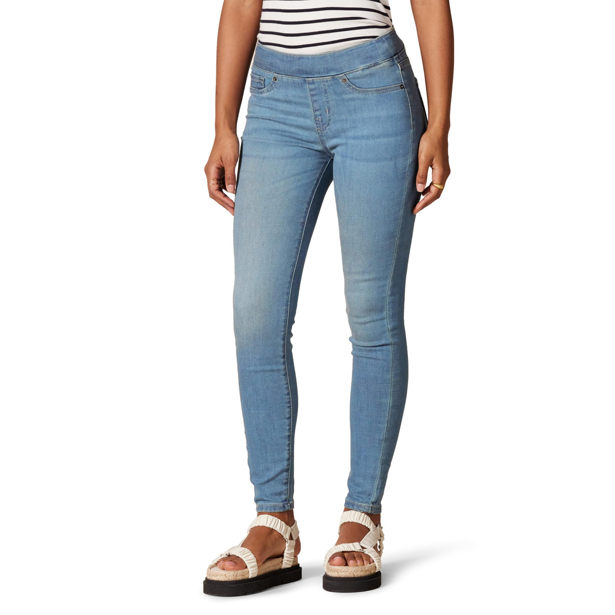 Amazon Essentials Women's Skinny Fit Mid-Rise Stretch Pull-On Jegging with Pockets
