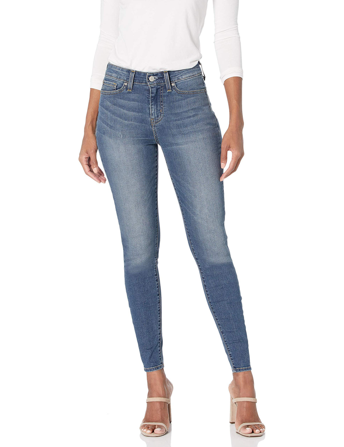 Levi Strauss Signature Gold Women's '03 Essential Mid Rise Skinny Jeans