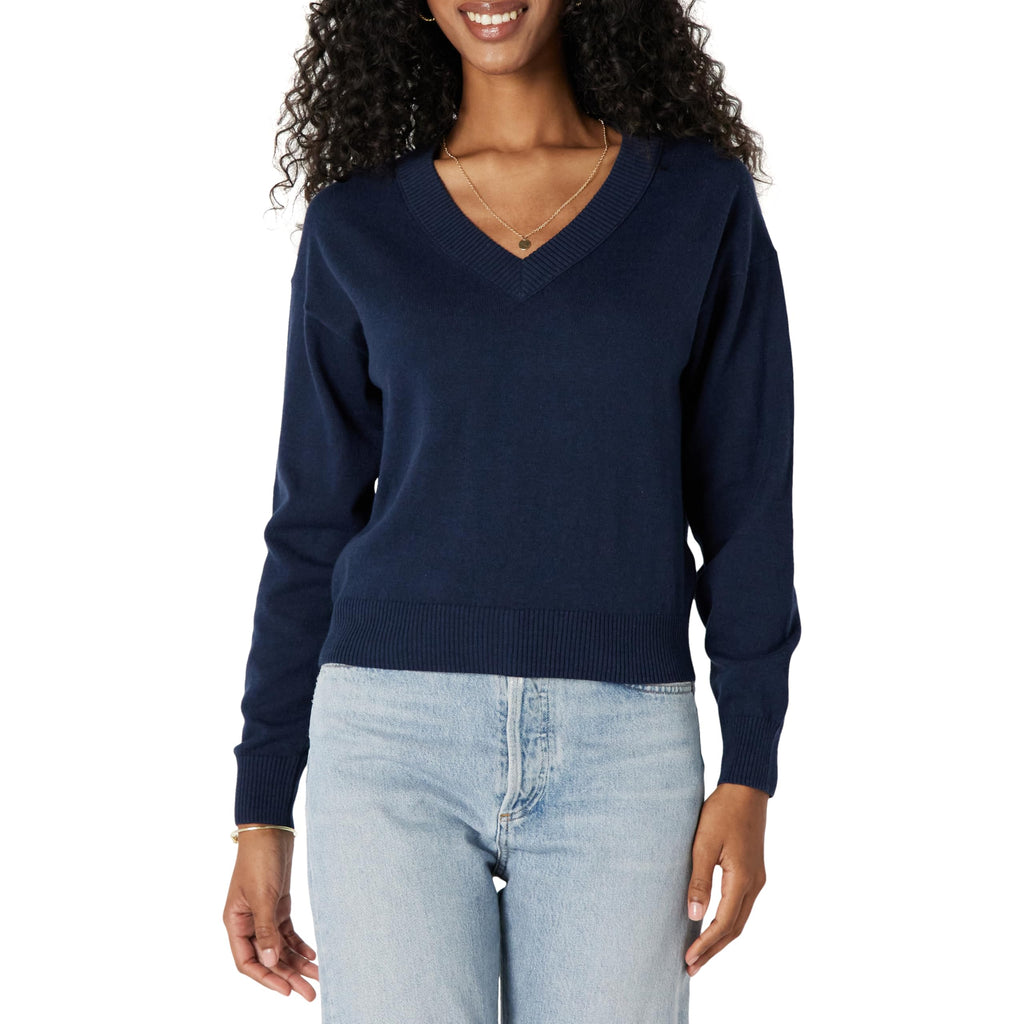 Amazon Essentials Women's Regular-Fit Lightweight Long-Sleeve V-Neck Sweater, Ribbed, Cozy Soft (Available in Plus Size)