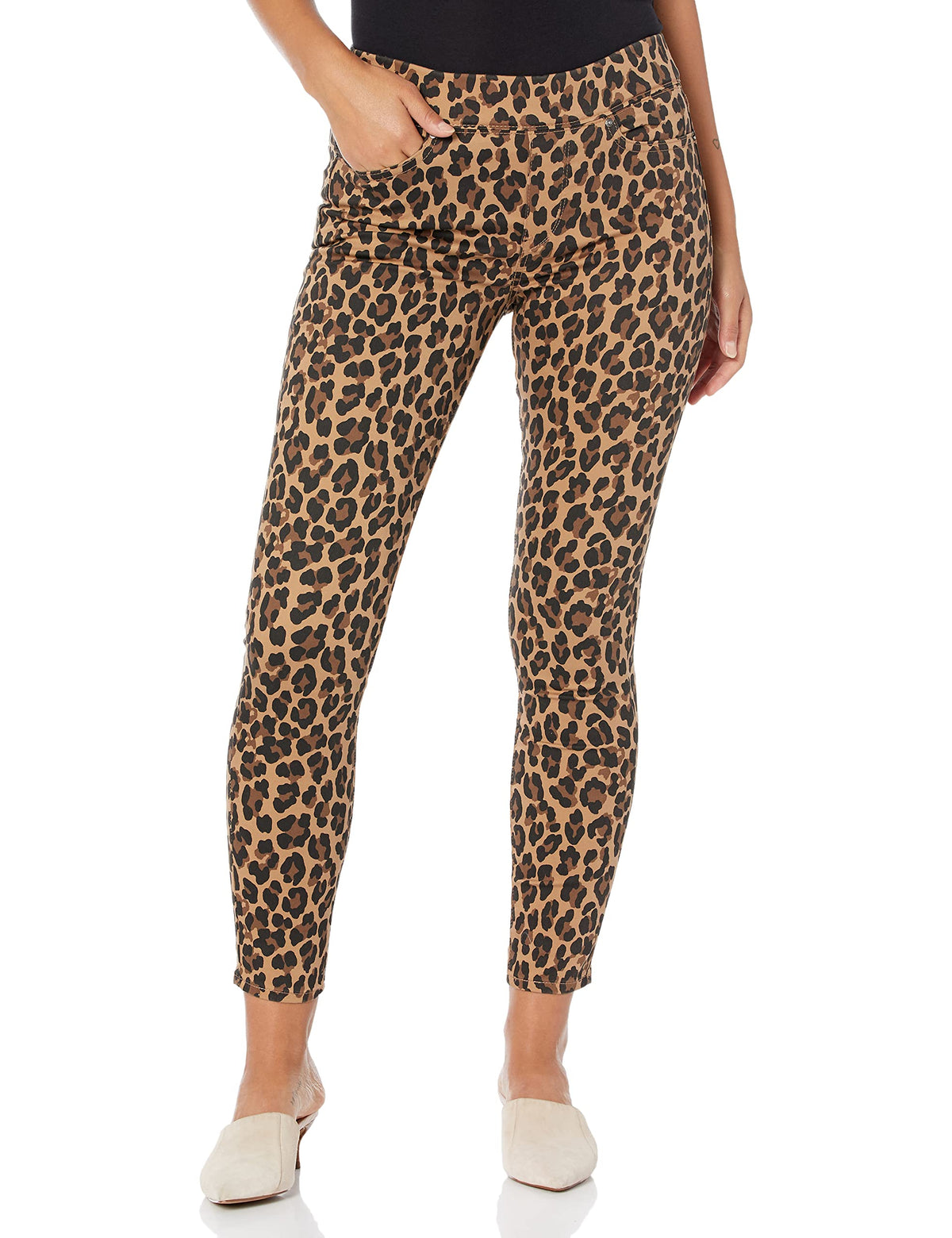 Levi Strauss Signature Gold Women's Totally Shaping Pull-on Skinny Jeans Mid-Rise Stretch Denim Curvy (Available in Plus)