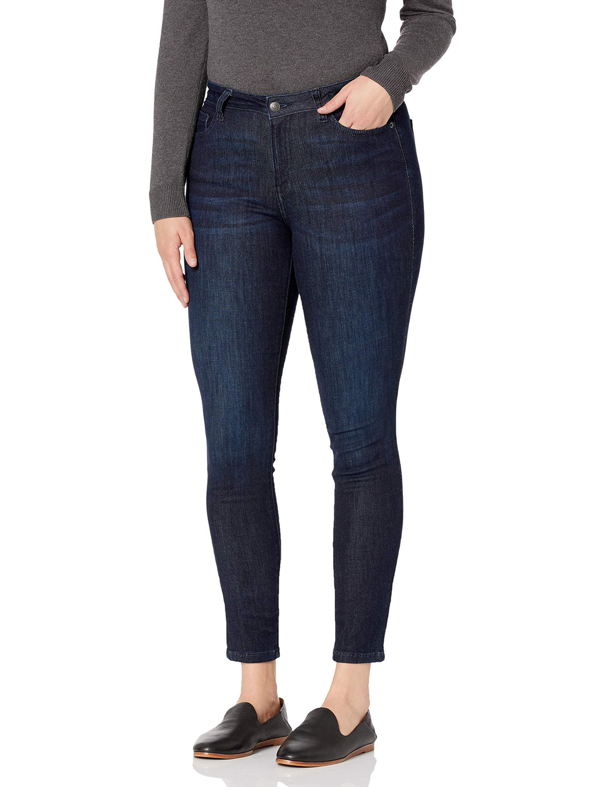 Amazon Essentials Women's Stretchy Mid Rise Curvy Skinny Jeans