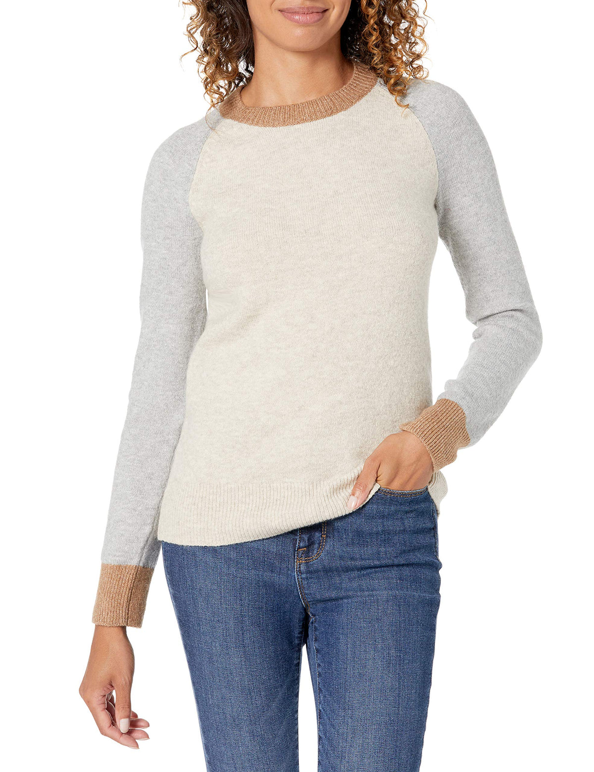 Amazon Essentials Women's Regular-Fit Soft Touch Crewneck Long-Sleeve Sweater